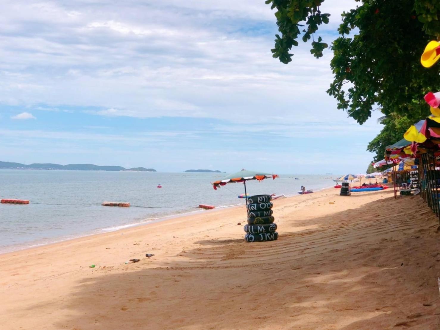 Chang Charlie Inn, Boutique Jomtien Beach Eksteriør billede
